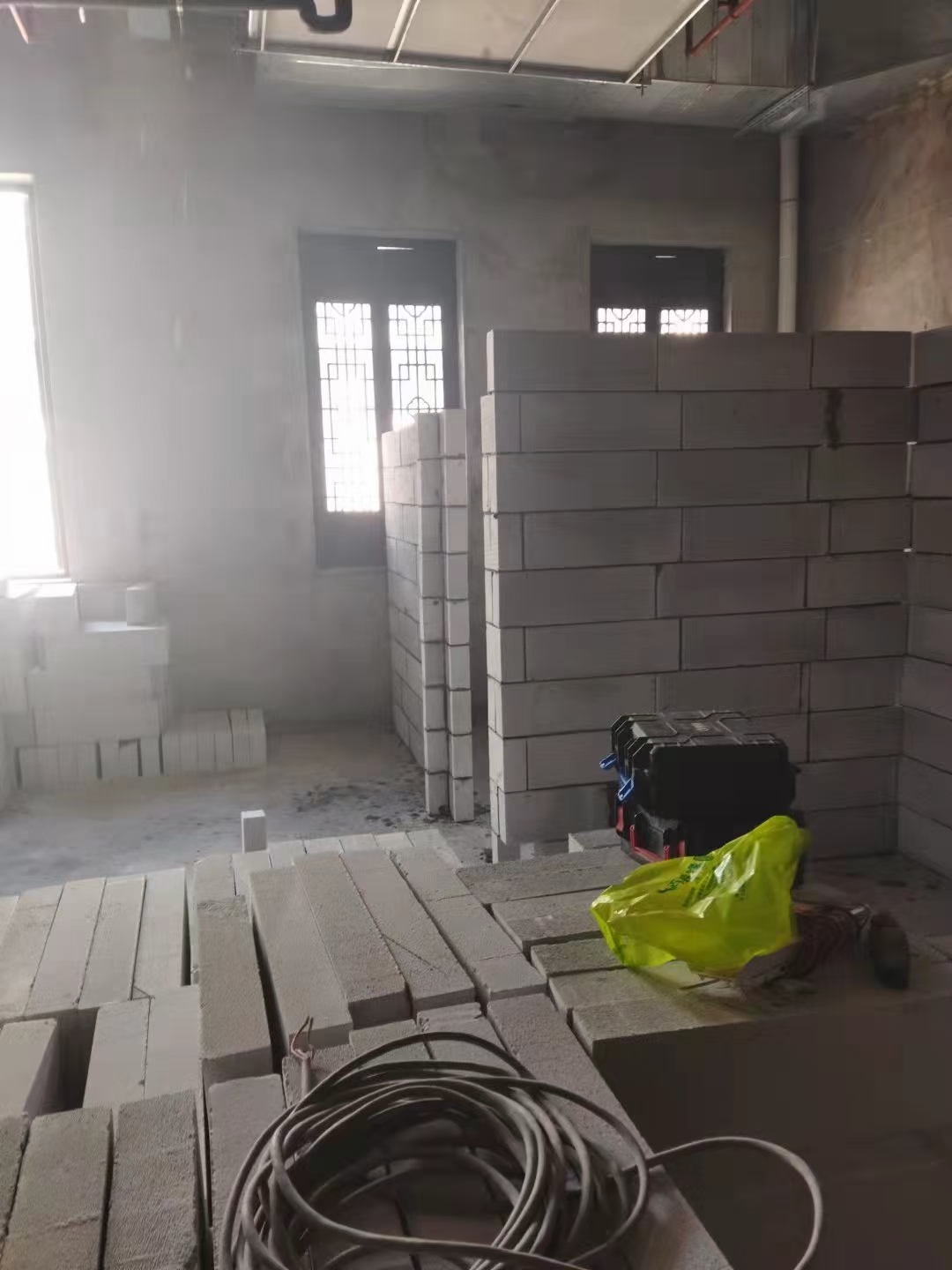 轻质砖隔墙现场效果2